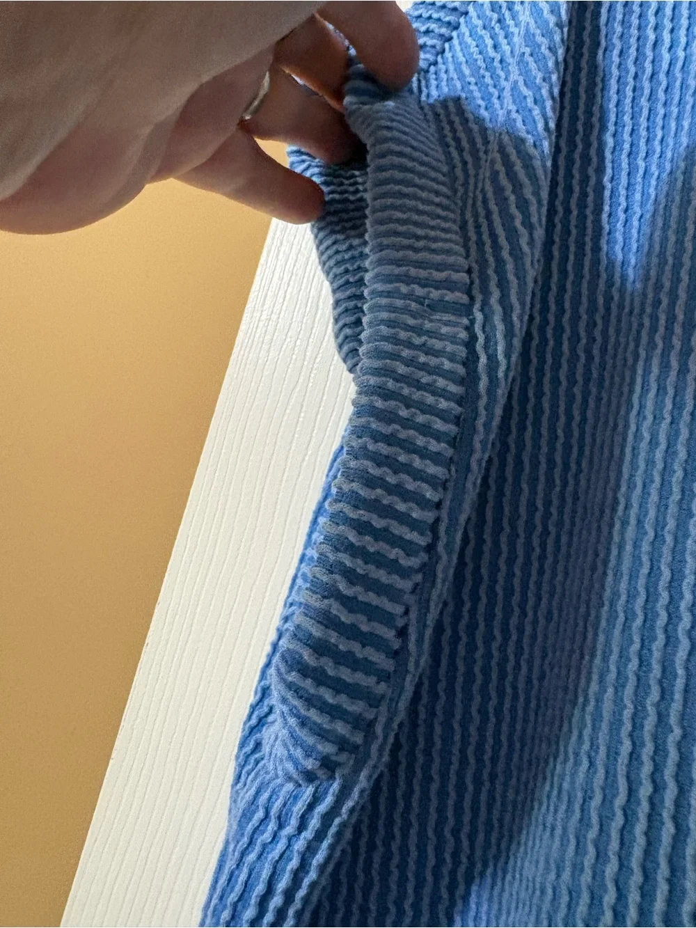 24/7 Maurice’s Textured Blue Short Sleeve Women's Top - Picture 2 of 3